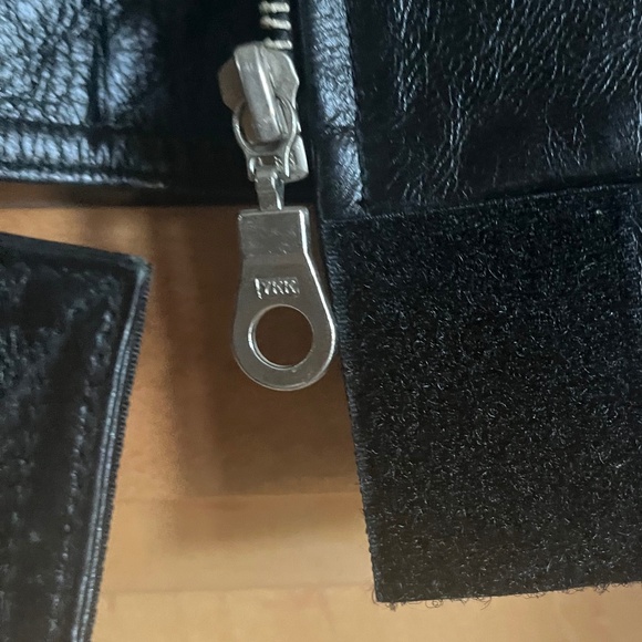 Black Leather Jacket Satin Lined Like New Women's Small - Picture 7 of 15